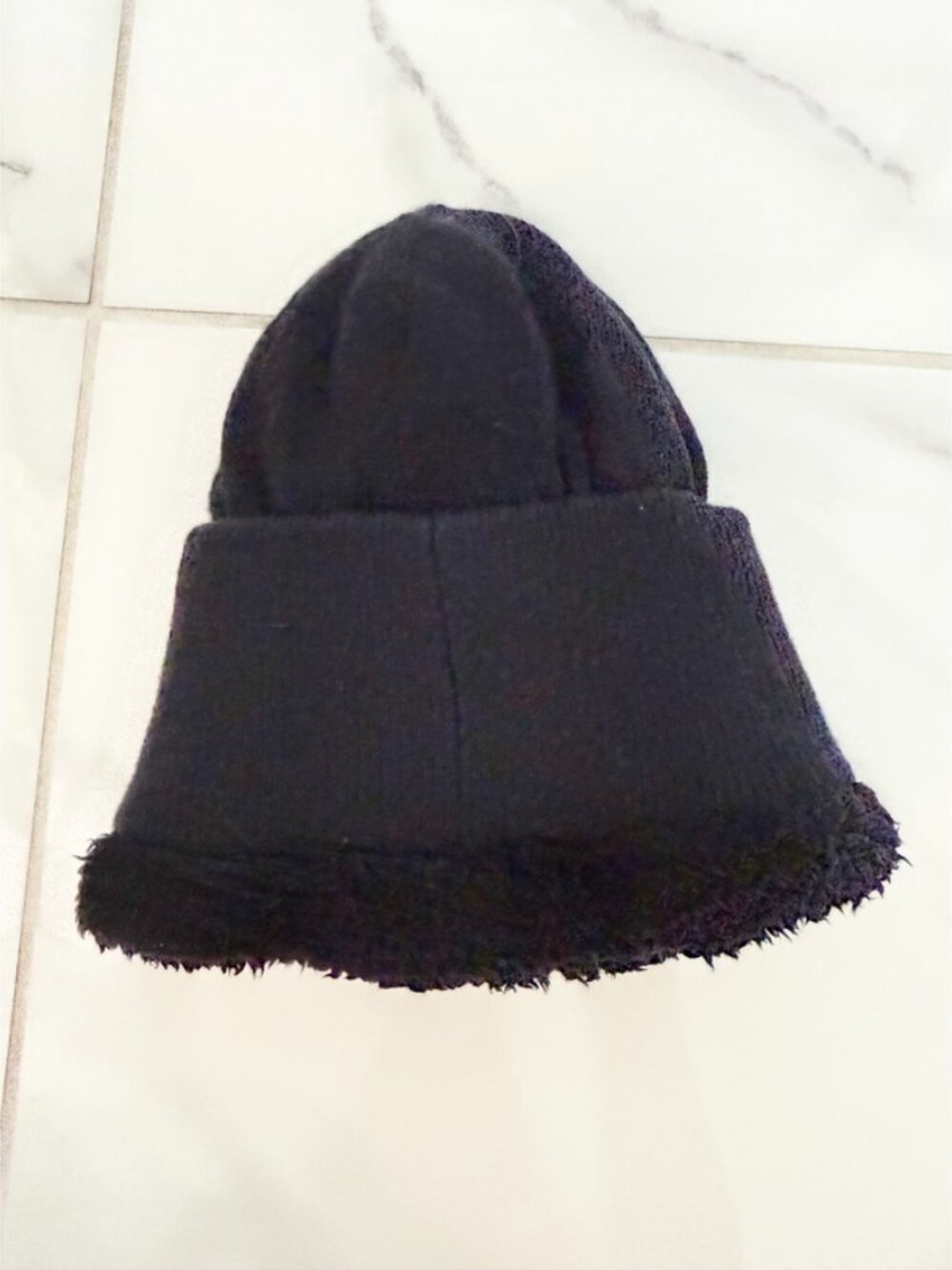 LULULEMON Shakti Sherpa Toque Beanie in Black OS - Picture 3 of 5